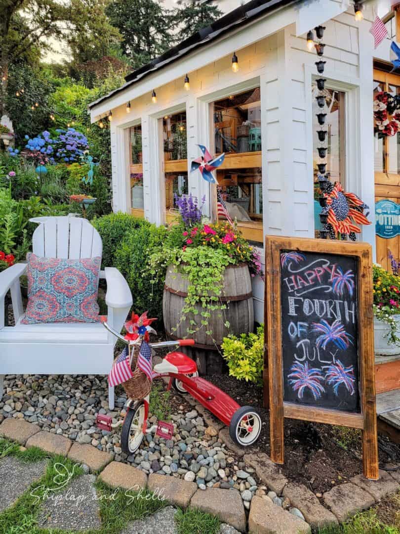 19 Festive Fourth of July Outdoor Decorations