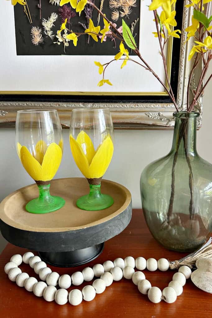 Curated visual reference: Fresh Look at Beautiful DIY Sunflower Glass Painting On Wine Glasses