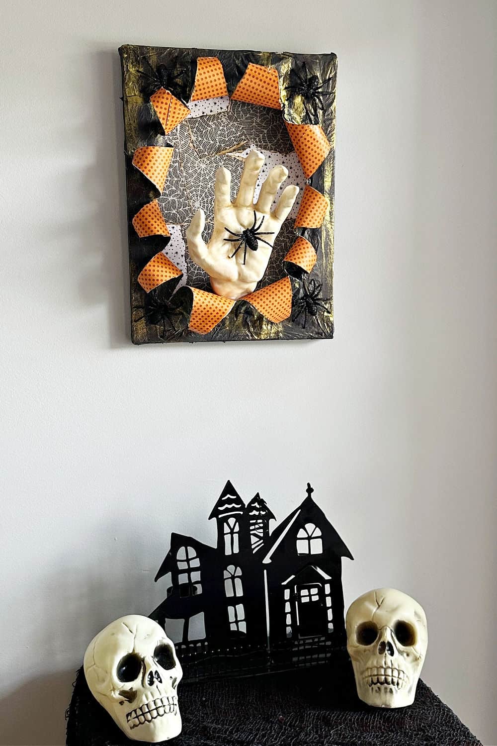 Halloween busted canvas art