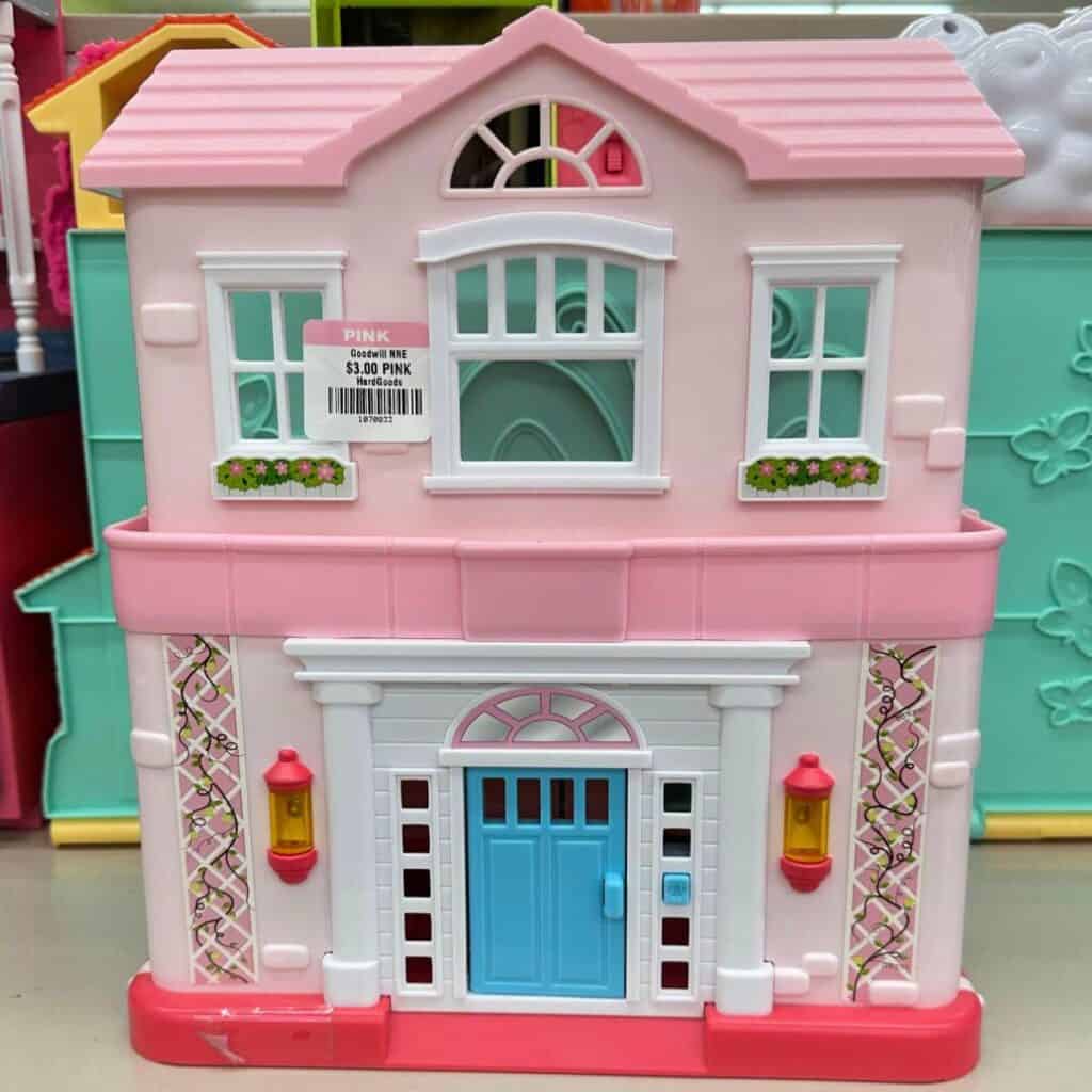 thrift store plastic dollhouse