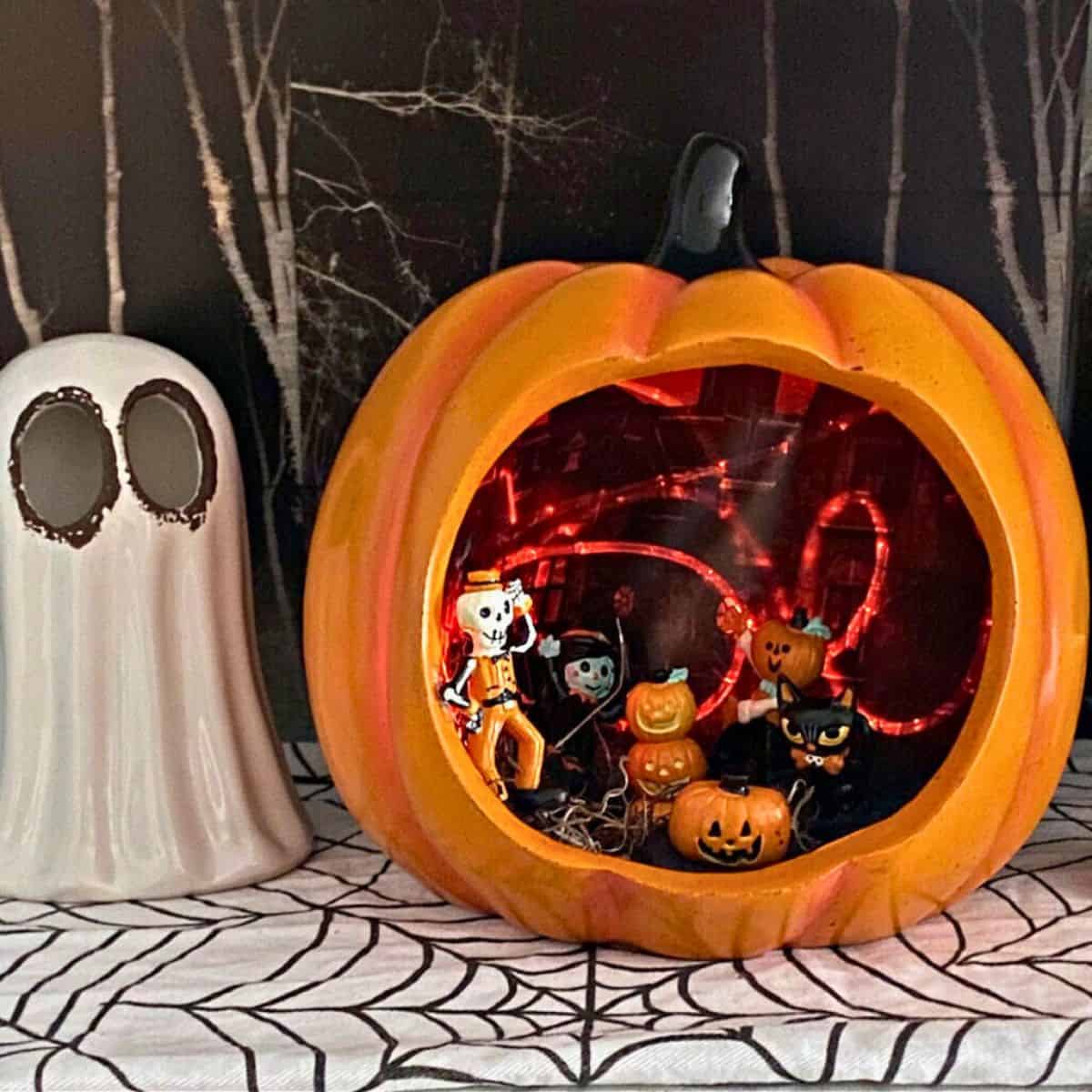 diy pumpkin diorama with ghost