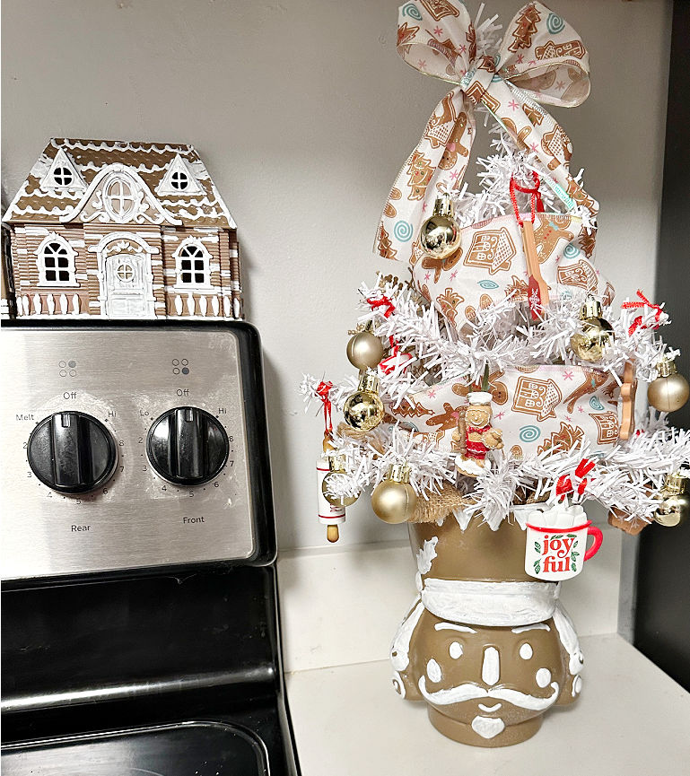 dollar tree gingerbread tree