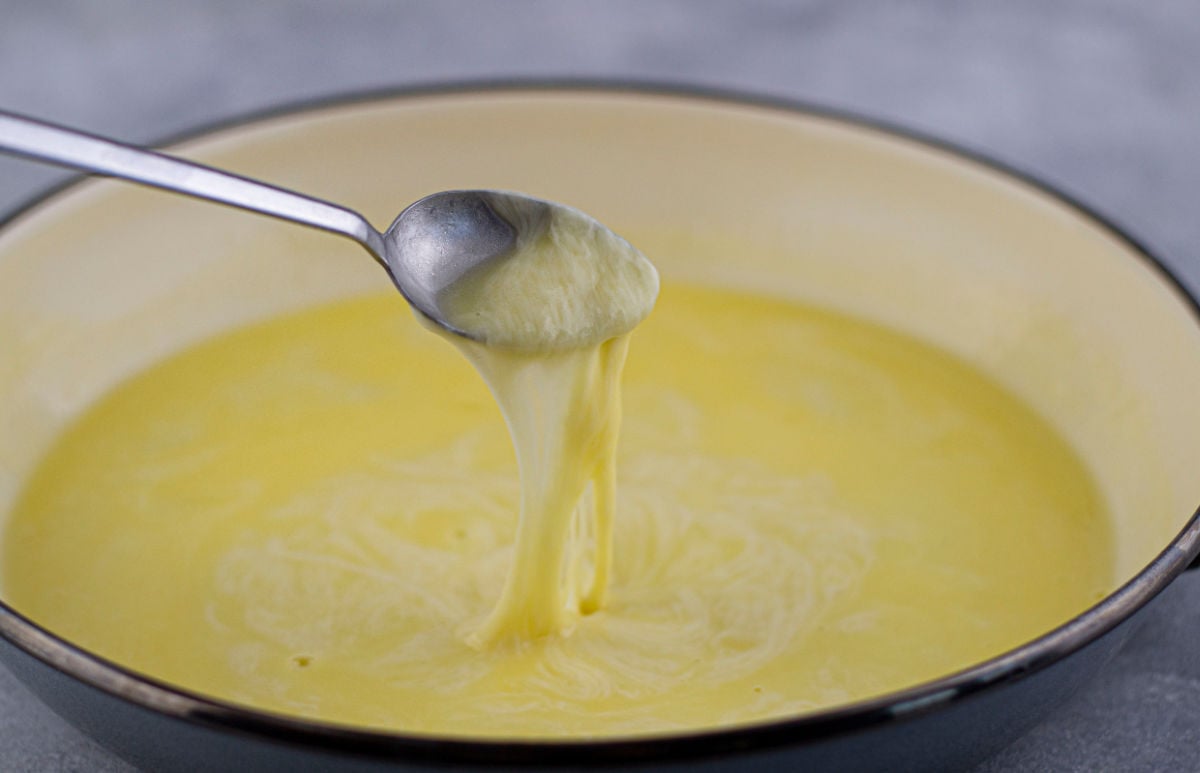 melting cheese for fondue