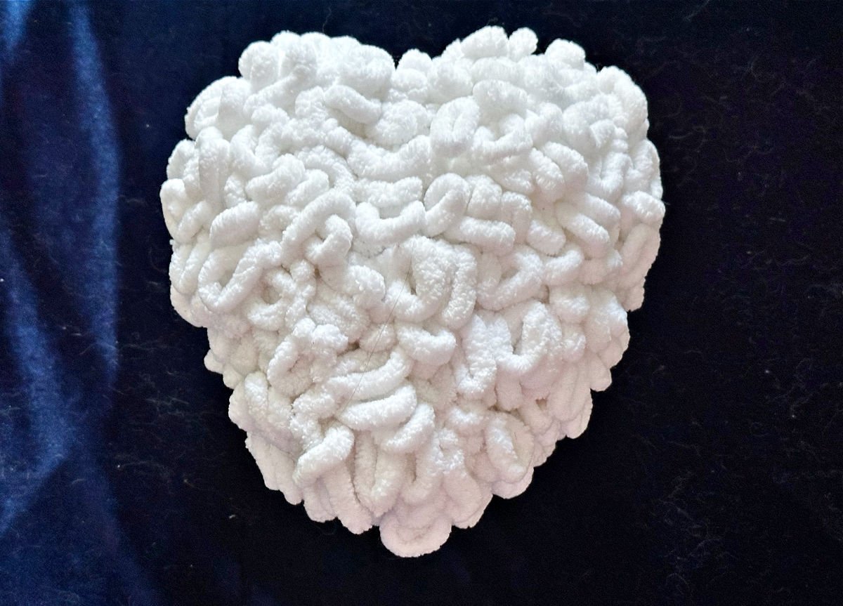 top view of puffy heart with loop yarn