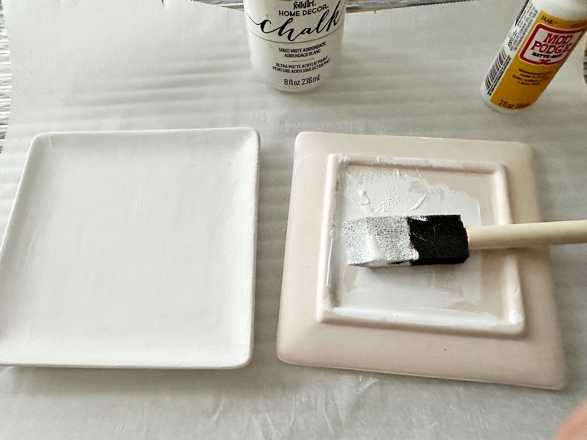 painting ceramic plates white