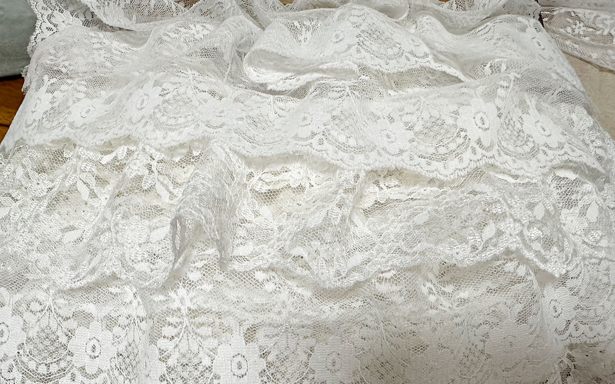 top view of lace glued to pumpkin form